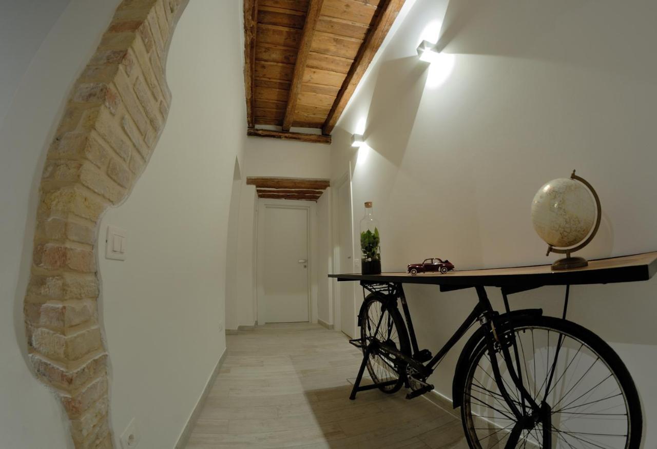 B&B Del Corso Loreto Eksteriør billede